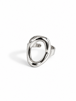 Statement ring round