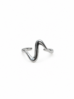 Simply shaped ring